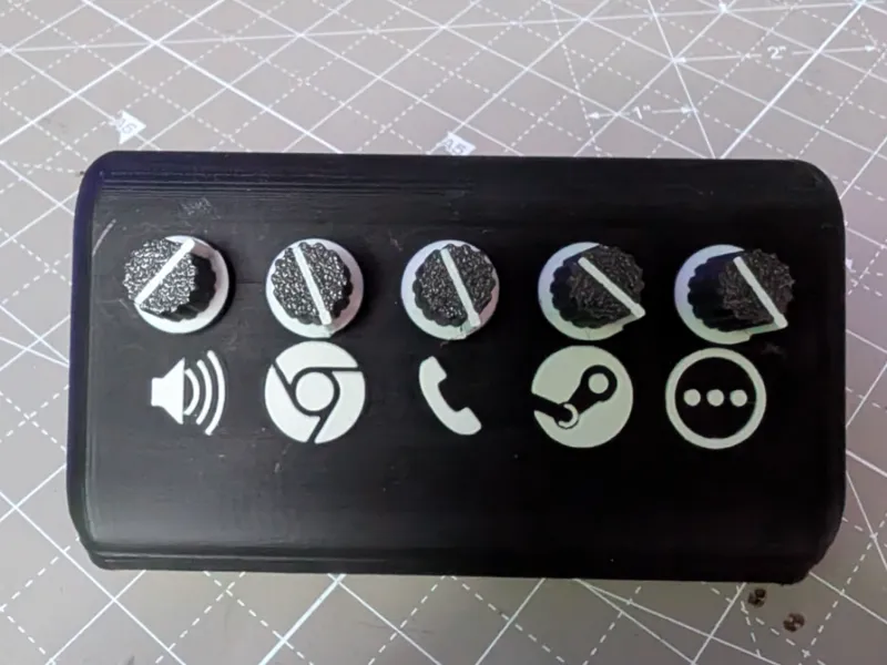 5 Knob Deej Box