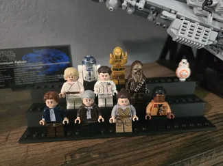 Brick Minifigure Stand - Minifigs Display