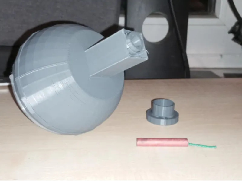 csgo grenade(for fire crackers)