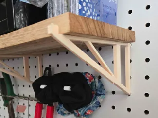 6" Pegboard Shelf Bracket