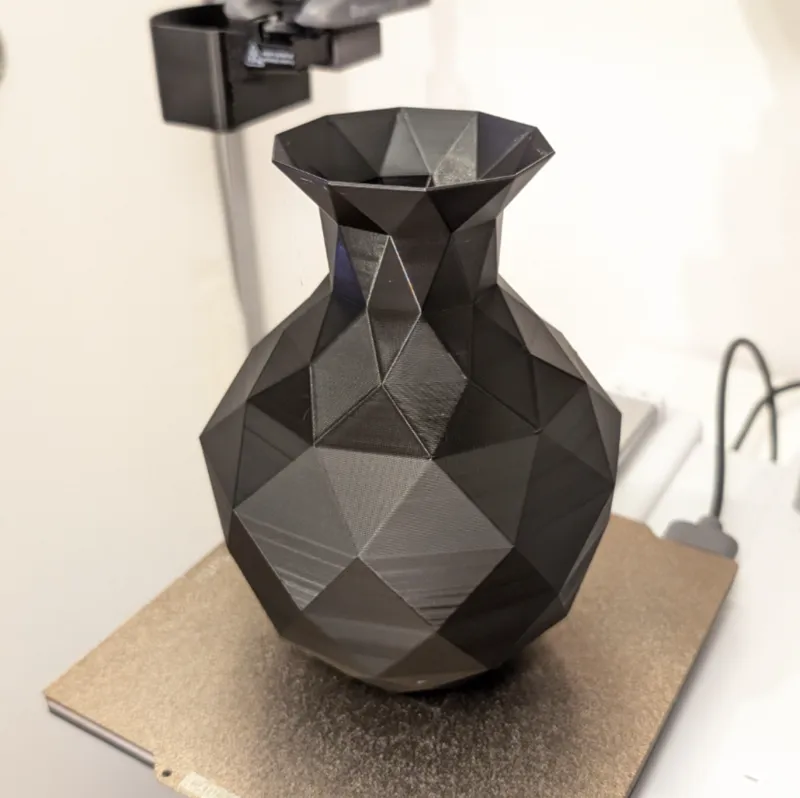 Elegant Poly Vase