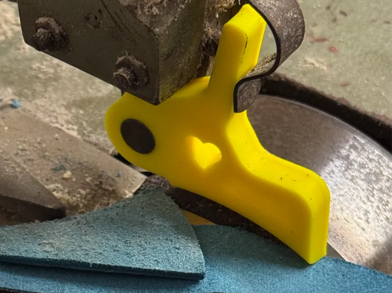Leather skiving machine presser feet