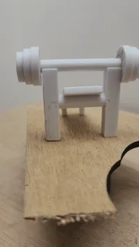 Banc de musculation miniature pour figurines — photo 1