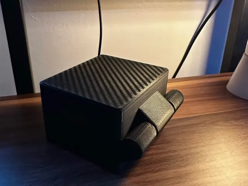 hinged box with magnetic latch