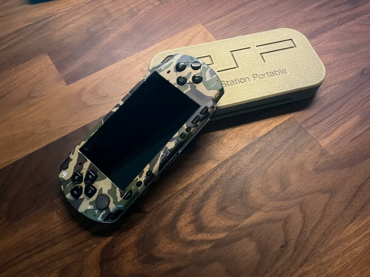 Psp Shell Model Playstation Portable PSP 2000 Case Print-in-Place - Free 3D Print Model ...