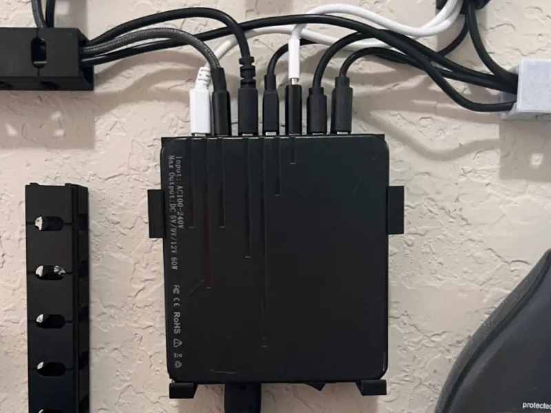 HiQuick SW-8N LED Smart Charger