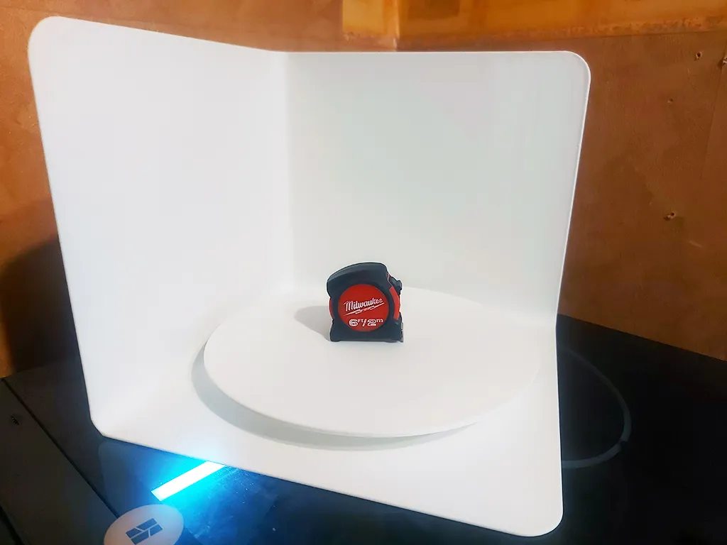 Photobox + turntable view 3