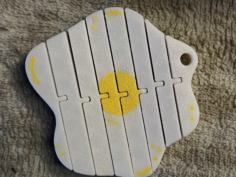 Flexi egg keychain 