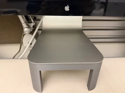 Apple LED Cinema Display 27 inch 100 mm height v1