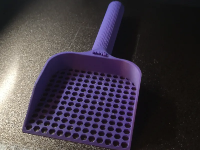 Ergonomic Cat Litter Scoop with Enhanced Grip