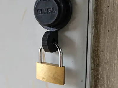 Padlockable ENEL Lock