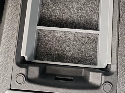 Dacia Bigster Hybrid 155 - Center Console Box