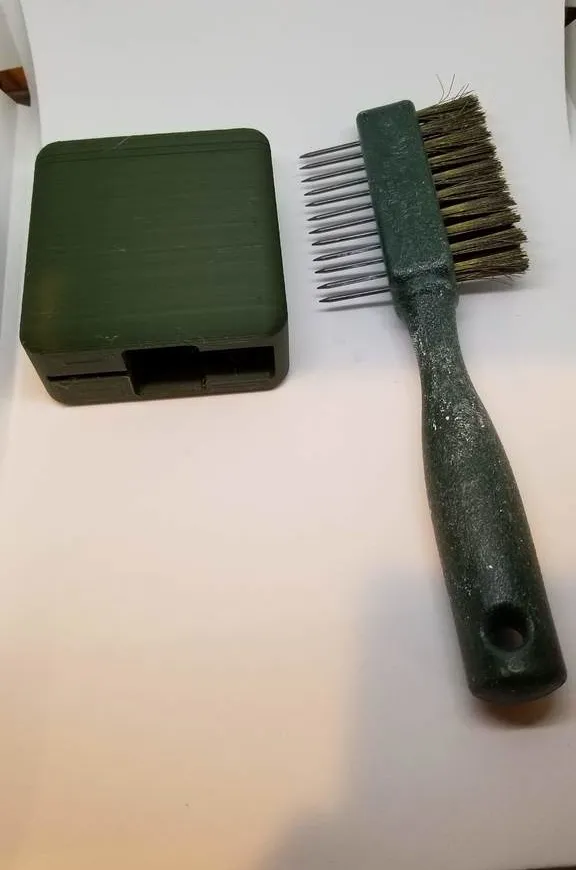 Wooster 1832/1831 Painters Brush Comb Protector