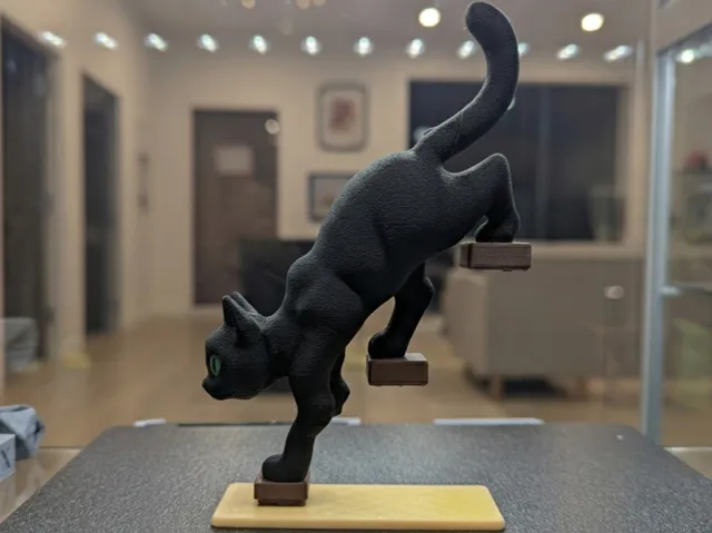 Katze auf Treppe Dekoration
