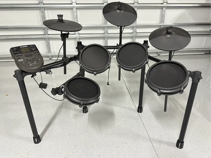 Alesis Nitro Feet
