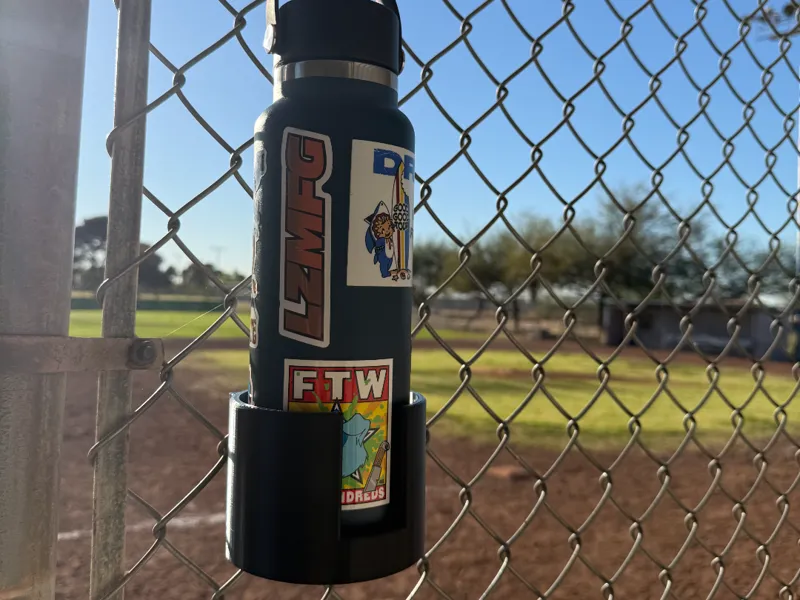40oz bottle holder for fences