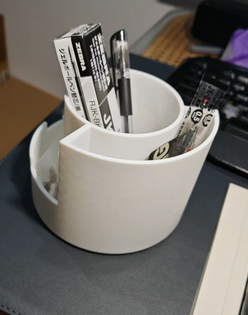 pen container &phone stand