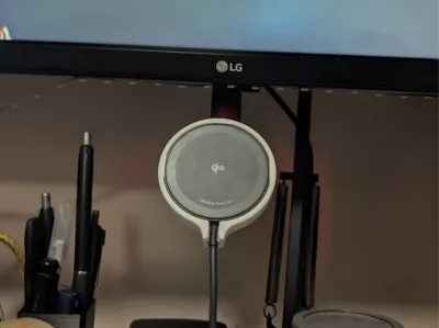 Anker Qi2 Magsafe Charger Monitor Vesa Mount