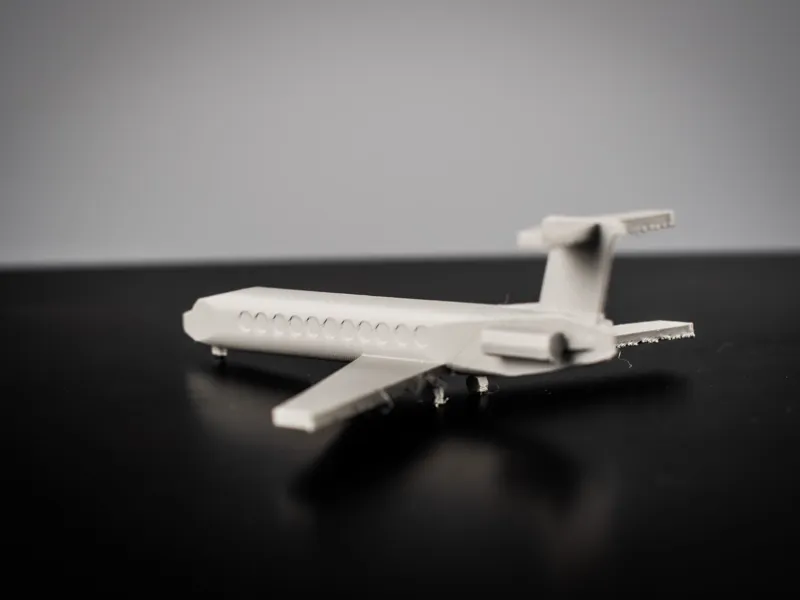 CRJ700