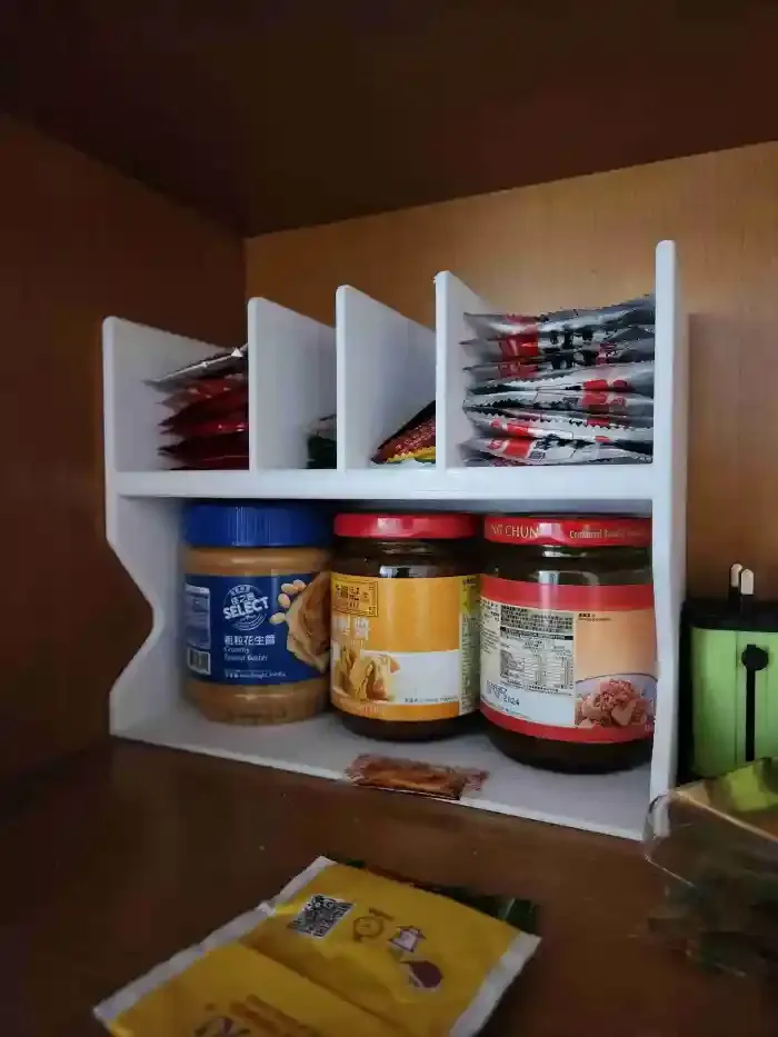 Kitchen sauce and seasonal poweder storage