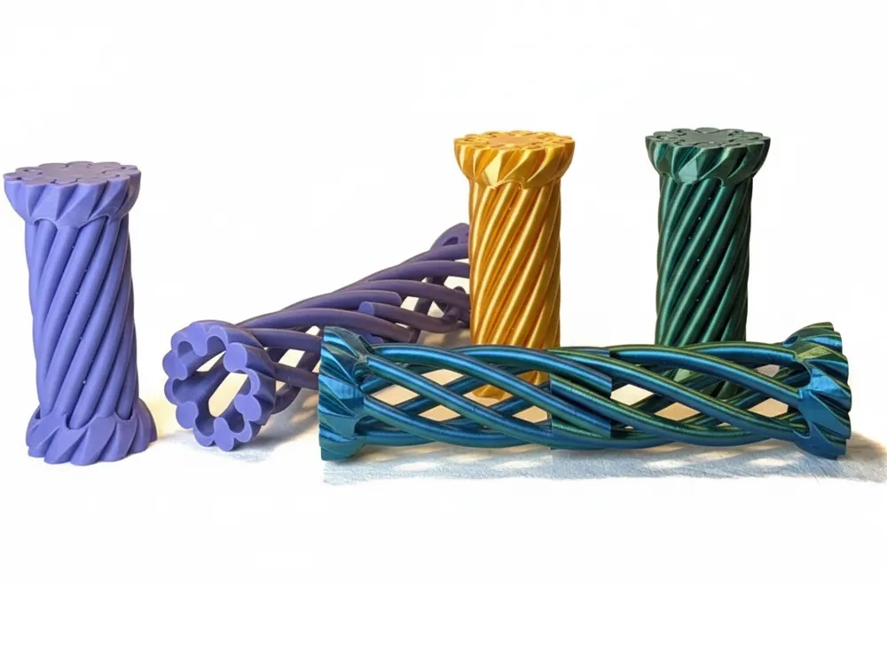 Repetitive Spiral Fidget - Interlock pass thru Toy - Free 3D Print ...