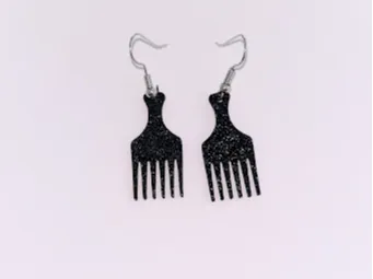 BRINCO PENTE GARFO AFRO