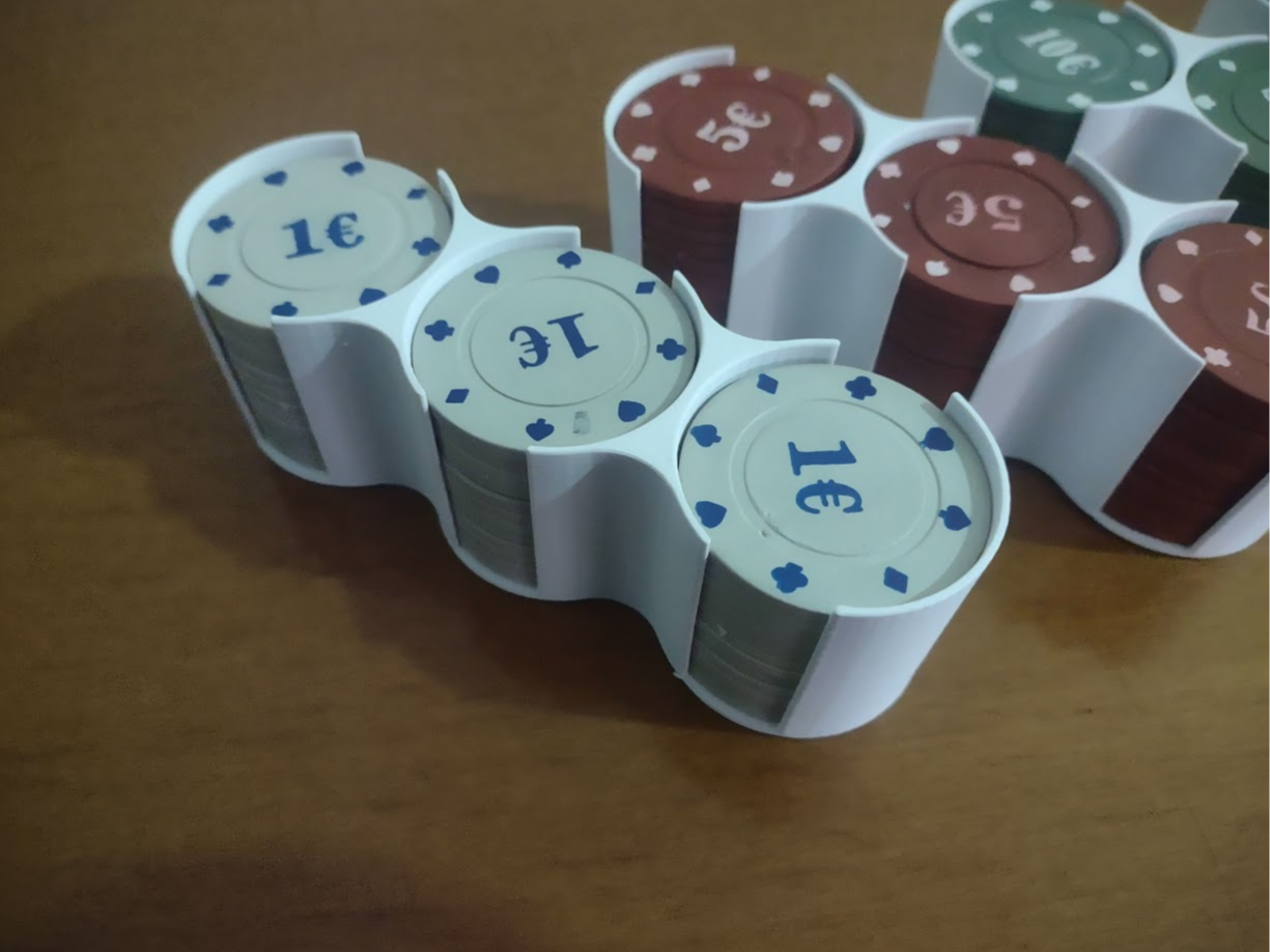 Customizable poker chip storage
