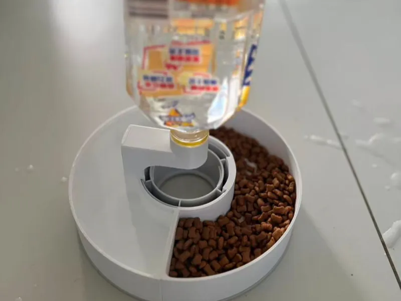 自动补水宠物餐盘 宠物餐盘 料盘改装