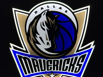 Mavs Lightbox
