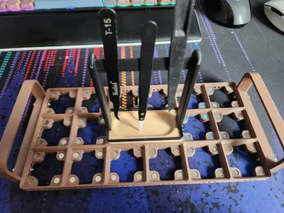 Tweezer Rack Gridfinity Bin - friction fit magnets