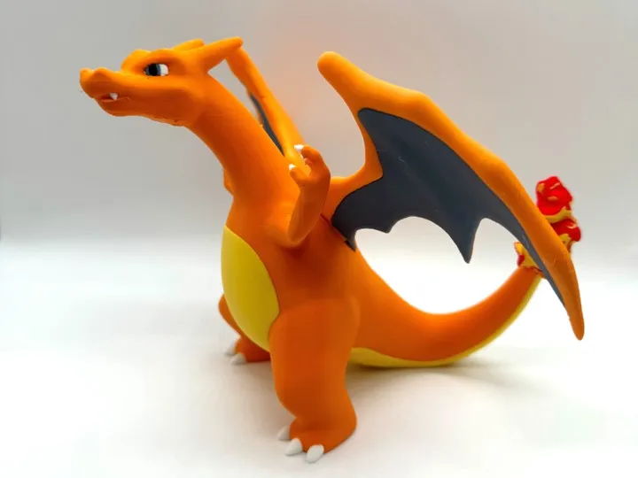 Charizard Multicolor view 2
