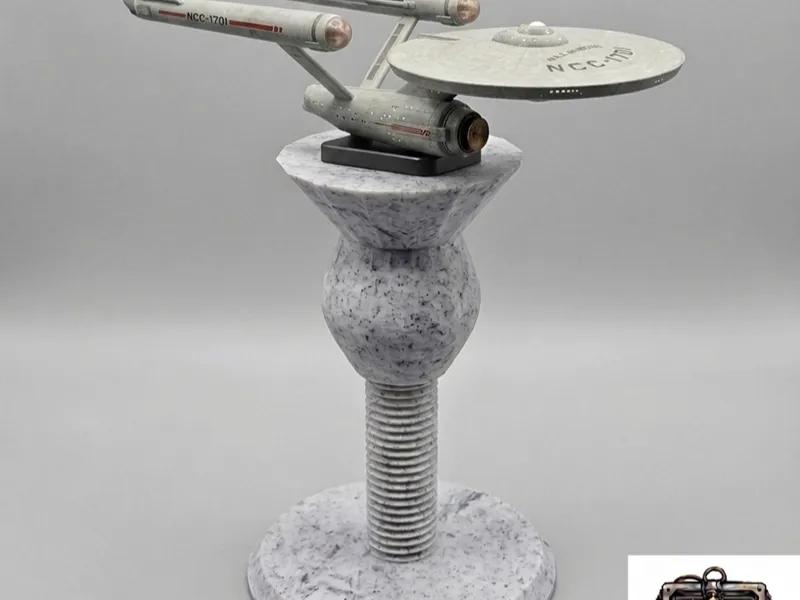 Extendable Display Stand