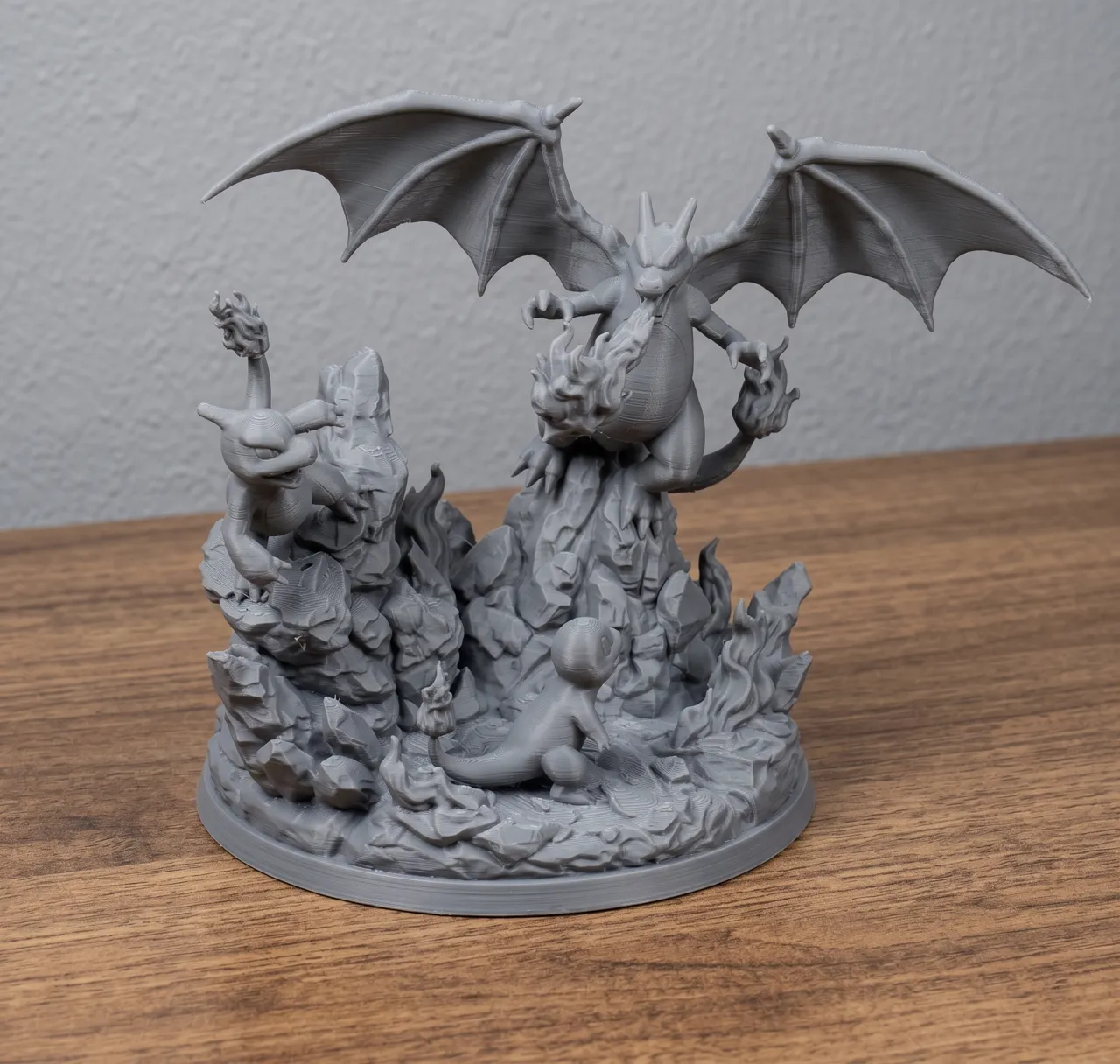 Diorama - Charizard, Charmeleon & Charmander view 3