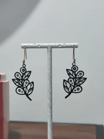 Pendientes: Aretes Botánica Nocturna — vista de referencia 3