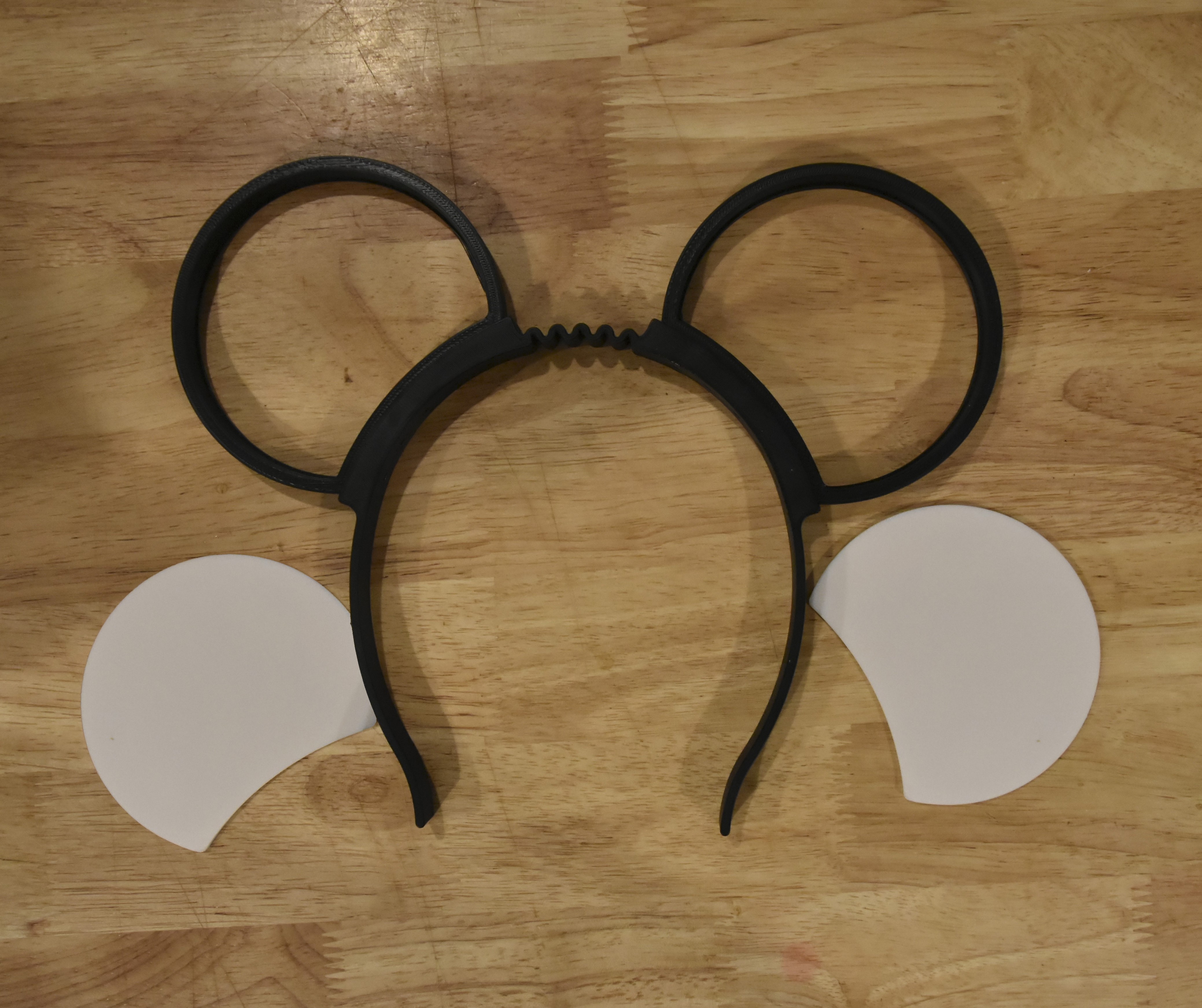 Miniatura 1 do modelo 3D Modular 5 Magnet Ears with Customizable Inserts