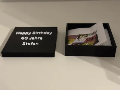 Gift box with customizable text
