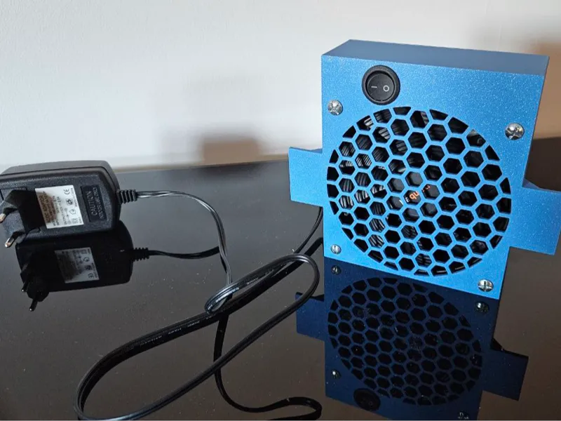 Soldering fume extractor for 120mm PC FAN