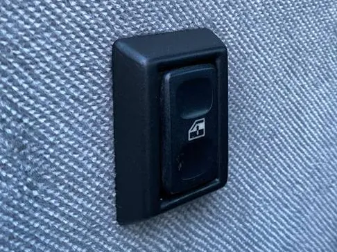 Golf mk2 Entourrage bouton lève vitre arrière