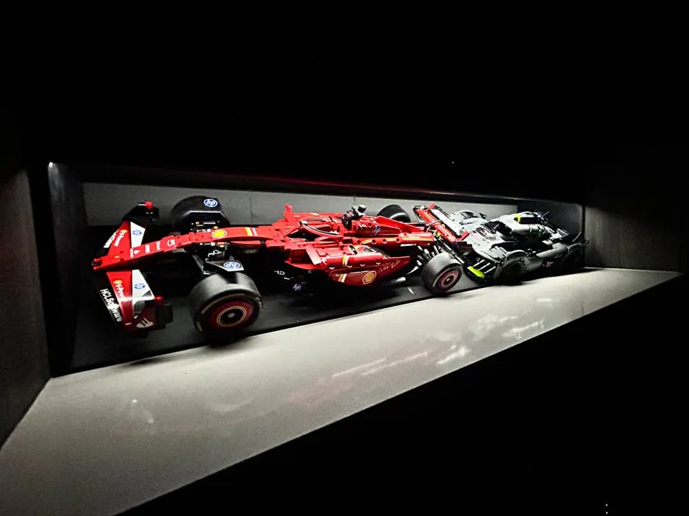 Modular & Stackable LEGOs Display Shelf by TheLayerFactory MakerWorld ...