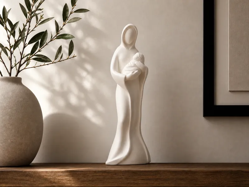 Minimalistic Mothers Day Statue