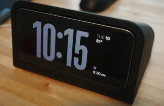 iPhone 15 Pro Max Standby Mode Dock