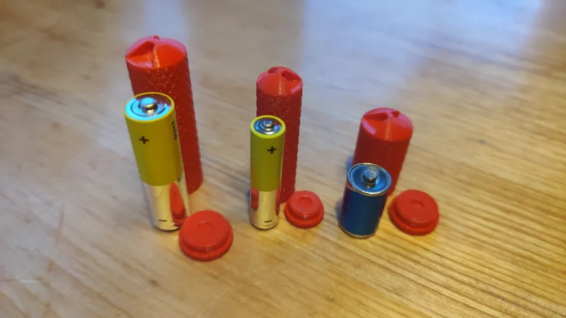 Case for AA / AAA / ½AA batteries 