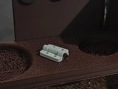 Universal Filament-Hinge