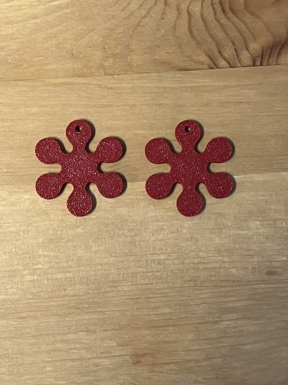 splash earrings view 2