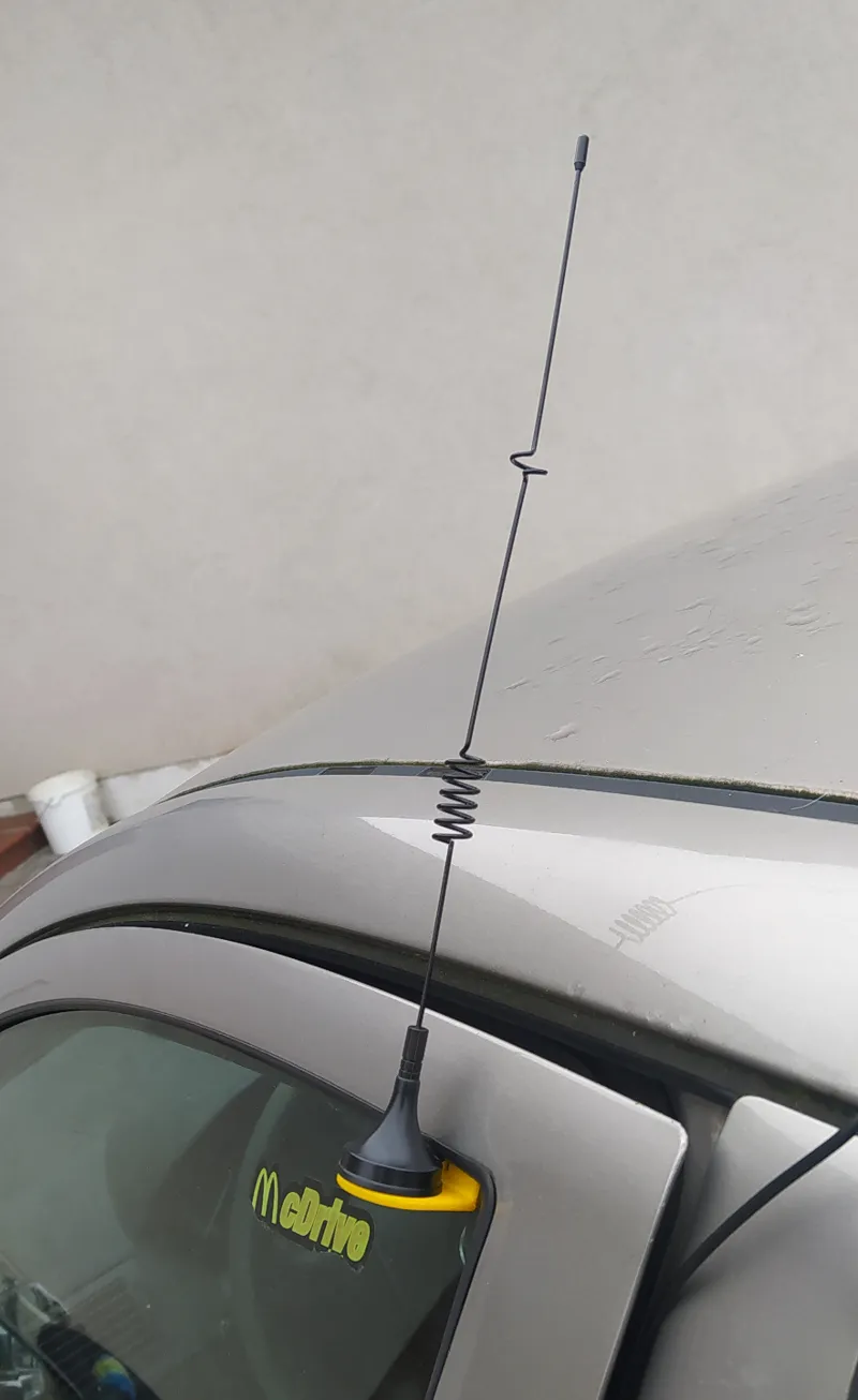 Car antenna holder