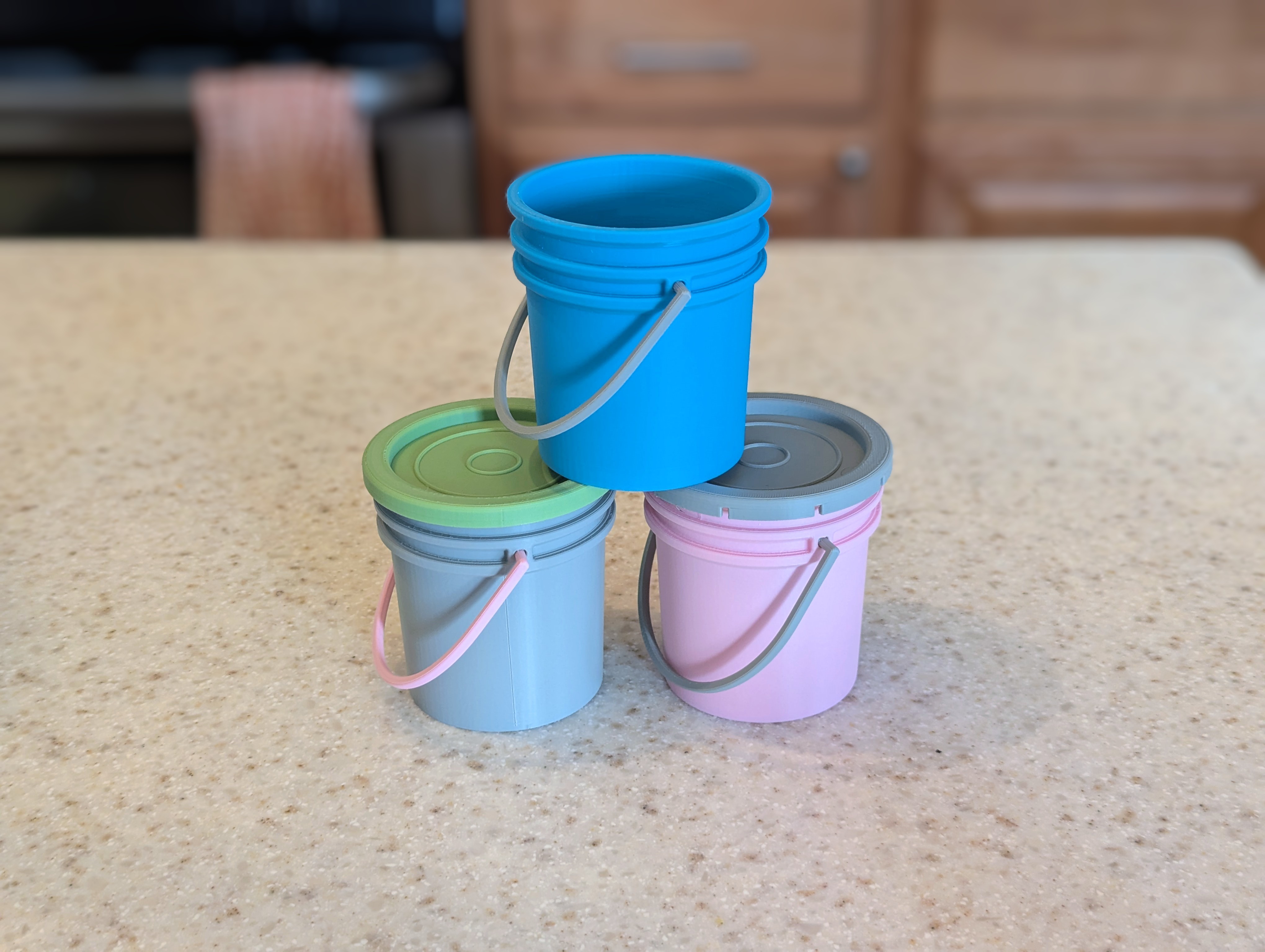 Miniatura 2 do modelo 3D Stackable Bucket