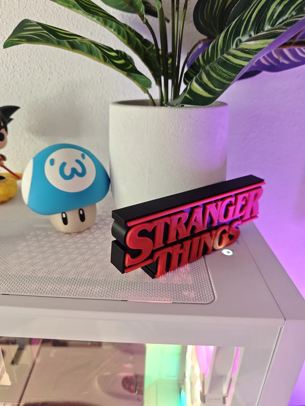 Spezielles Design, Stranger Things-Logo, Ornament, dekorative Figur, Geschenk