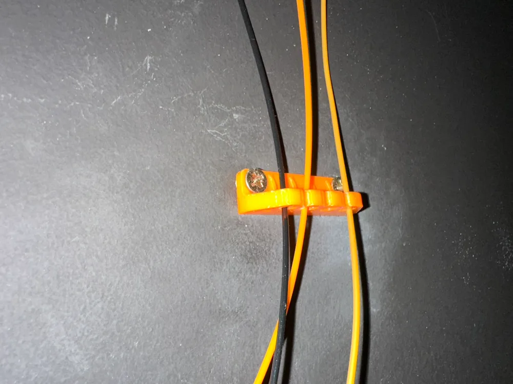 4x filament wall guide / holder by Termit - MakerWorld