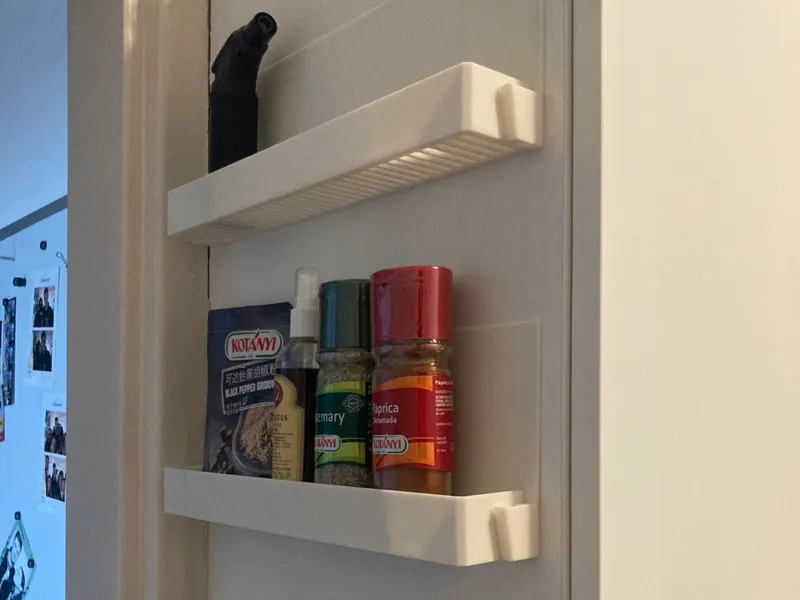Spice rack removeable for cleaning