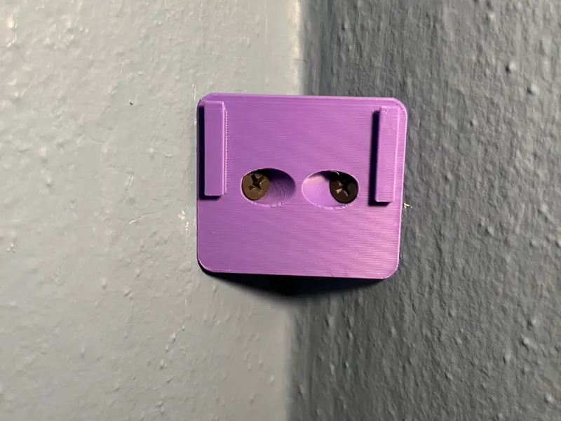 Corner Bracket for Lamp